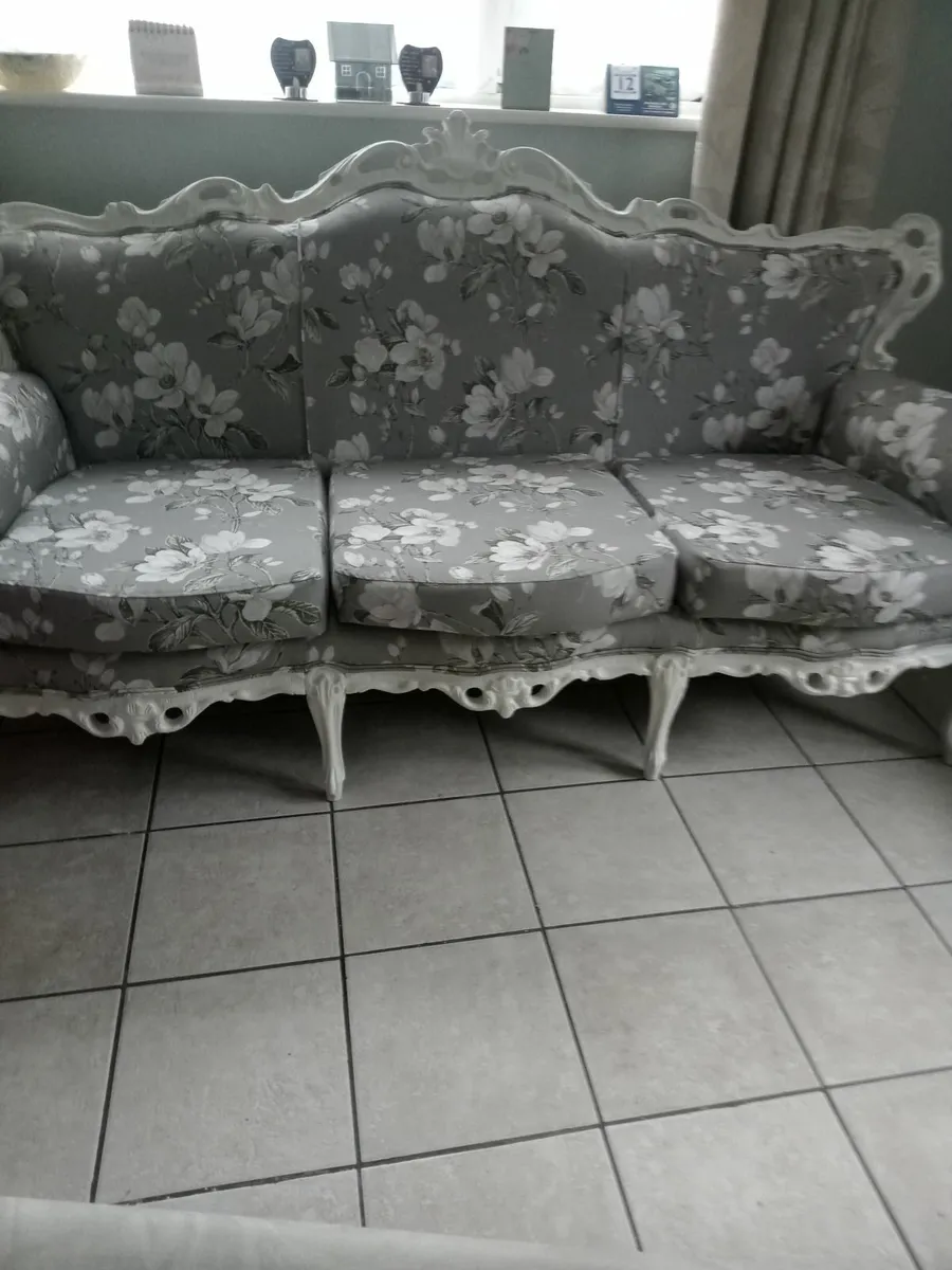 French Style Couch - Image 2