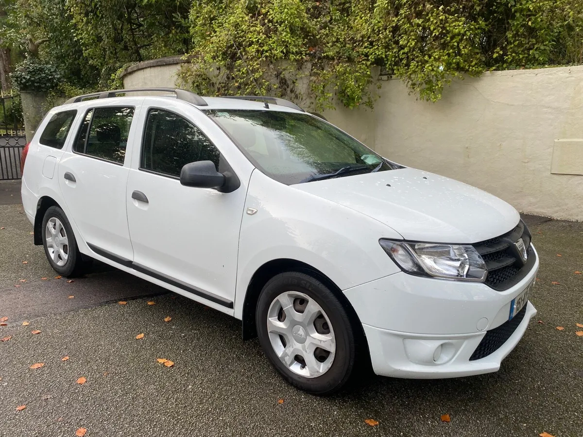 2015 DACIA LOGAN NCT 9/26 TAXED 5/26 LOW MILEAGE - Image 1