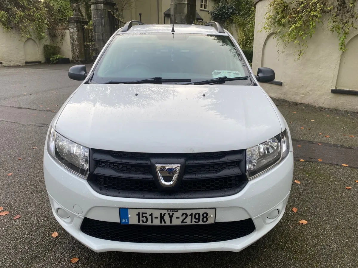 2015 DACIA LOGAN NCT 9/26 TAXED 5/26 LOW MILEAGE - Image 2
