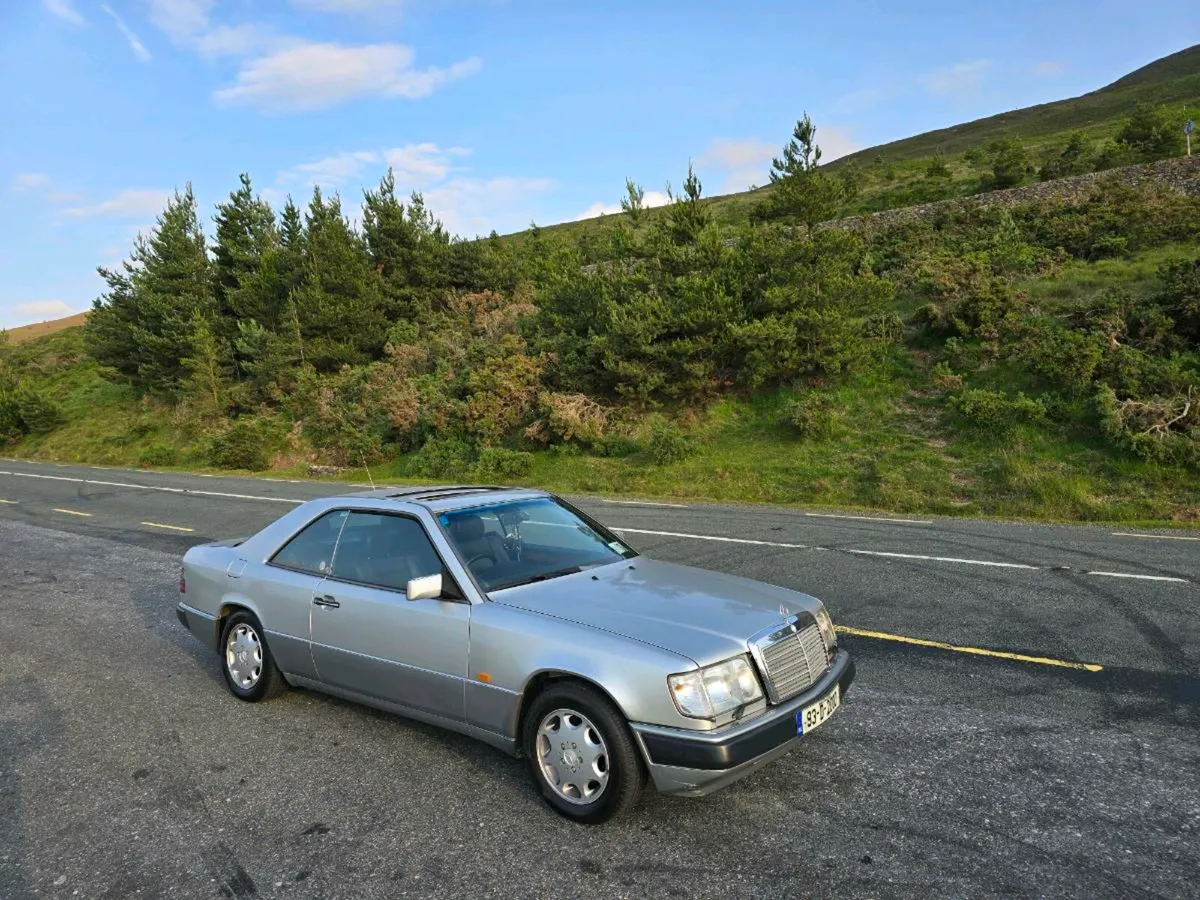 Mercedes 300 CE 24 - Image 2