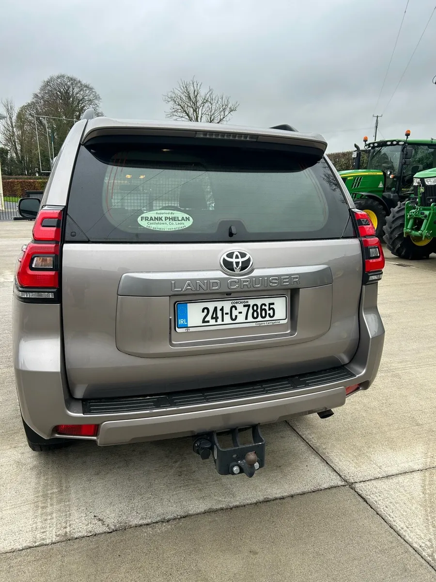 Toyota Landcruiser - Image 4