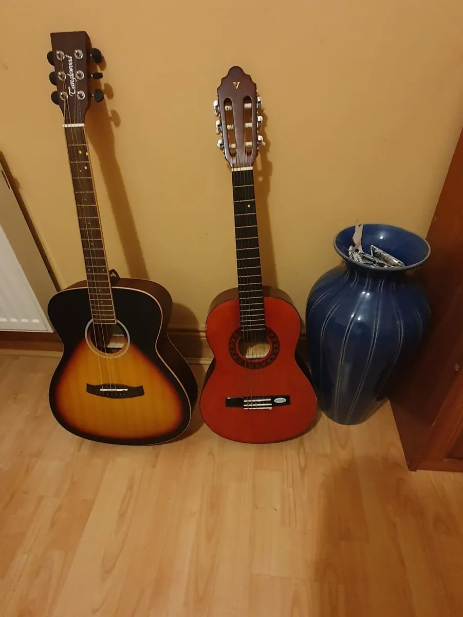 Guitars 3/4 and beginner - Image 1