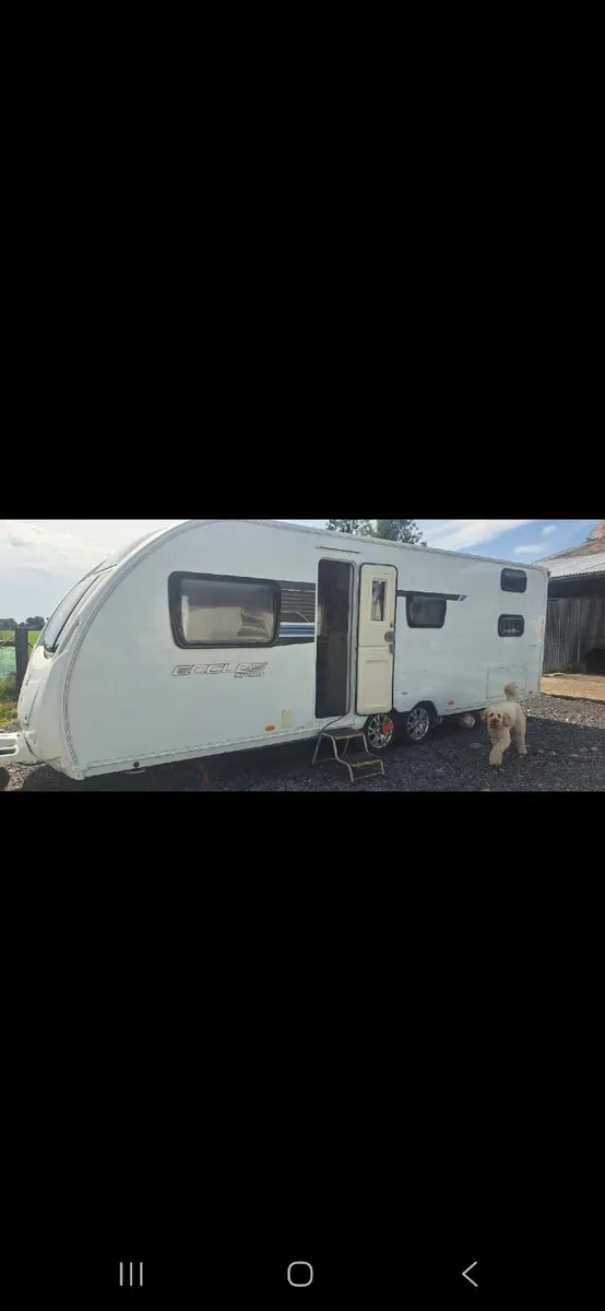 Triple bunk caravan 6 berth - Image 1