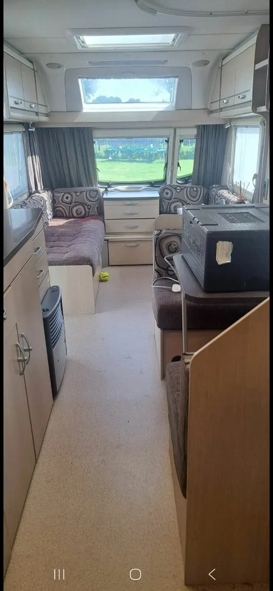 Triple bunk caravan 6 berth - Image 2