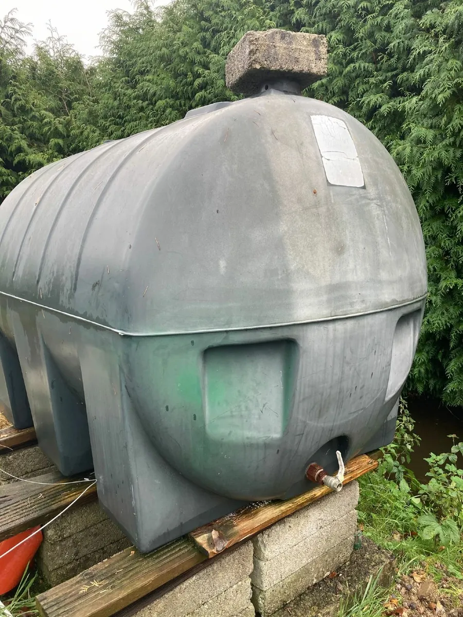 Oil tank 1300 litres - Image 1