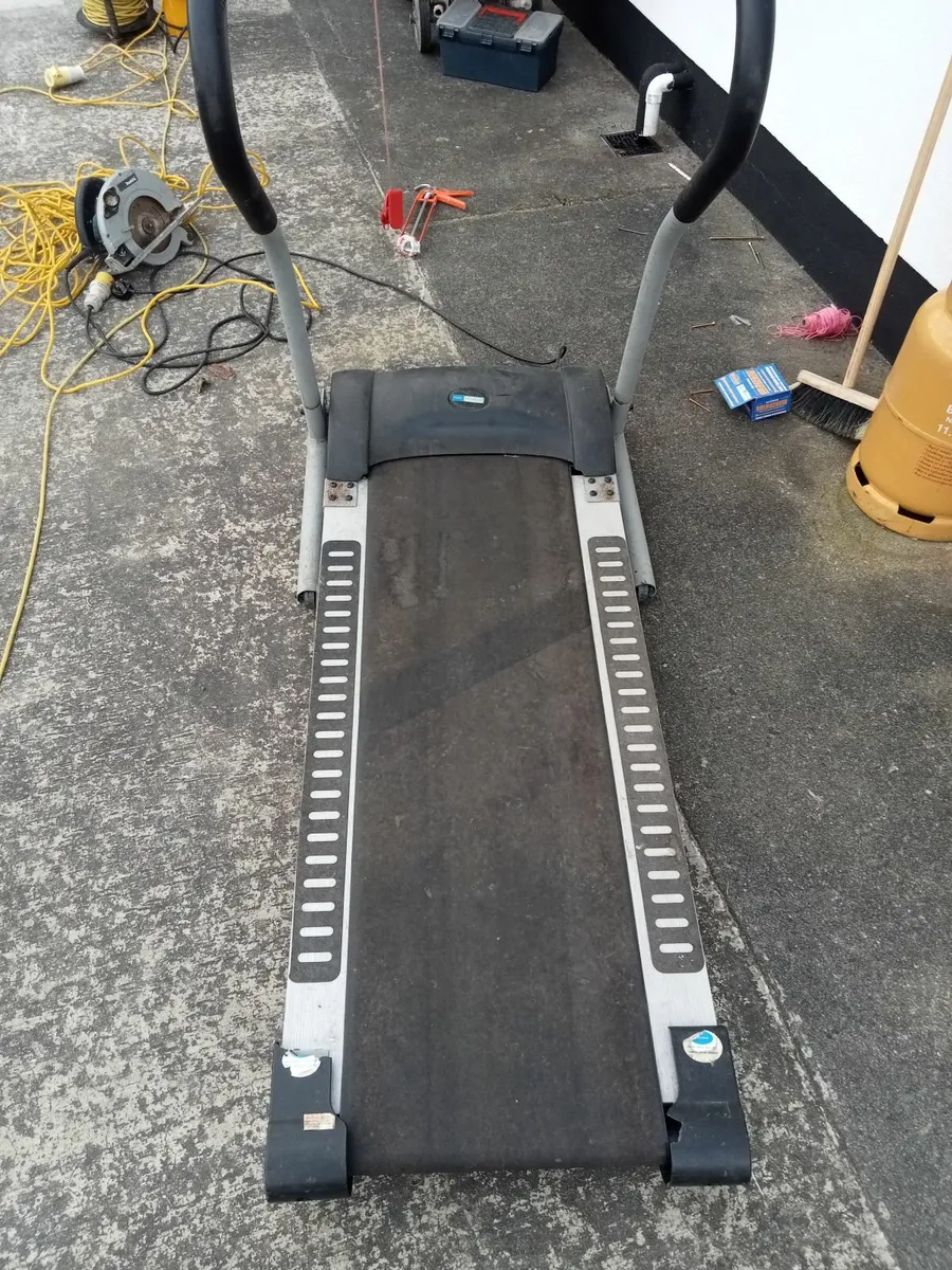 Treadmill - Image 1