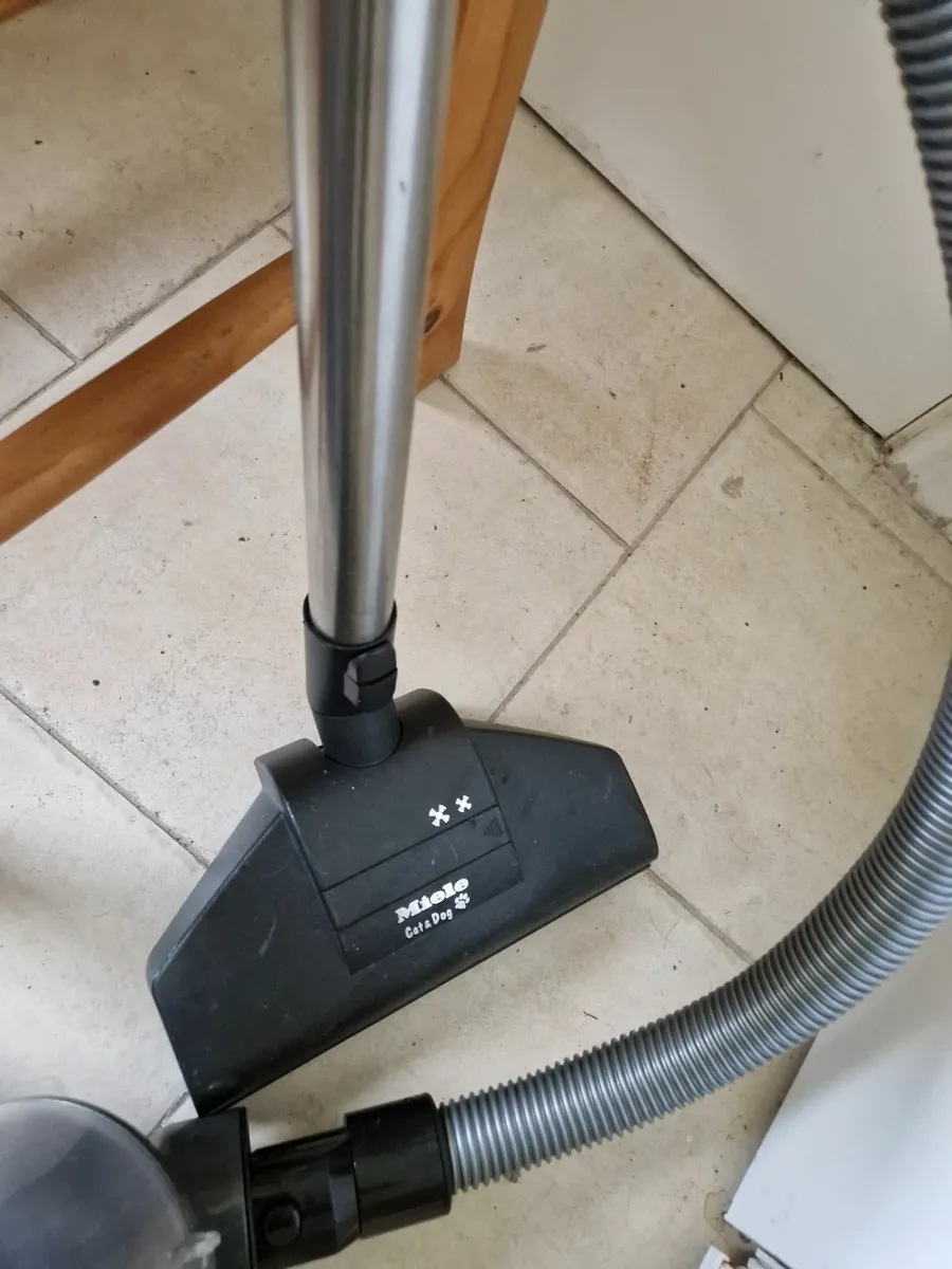Russel Hobbs Atlas2 Hoover Vacuum Cleaner - Image 3