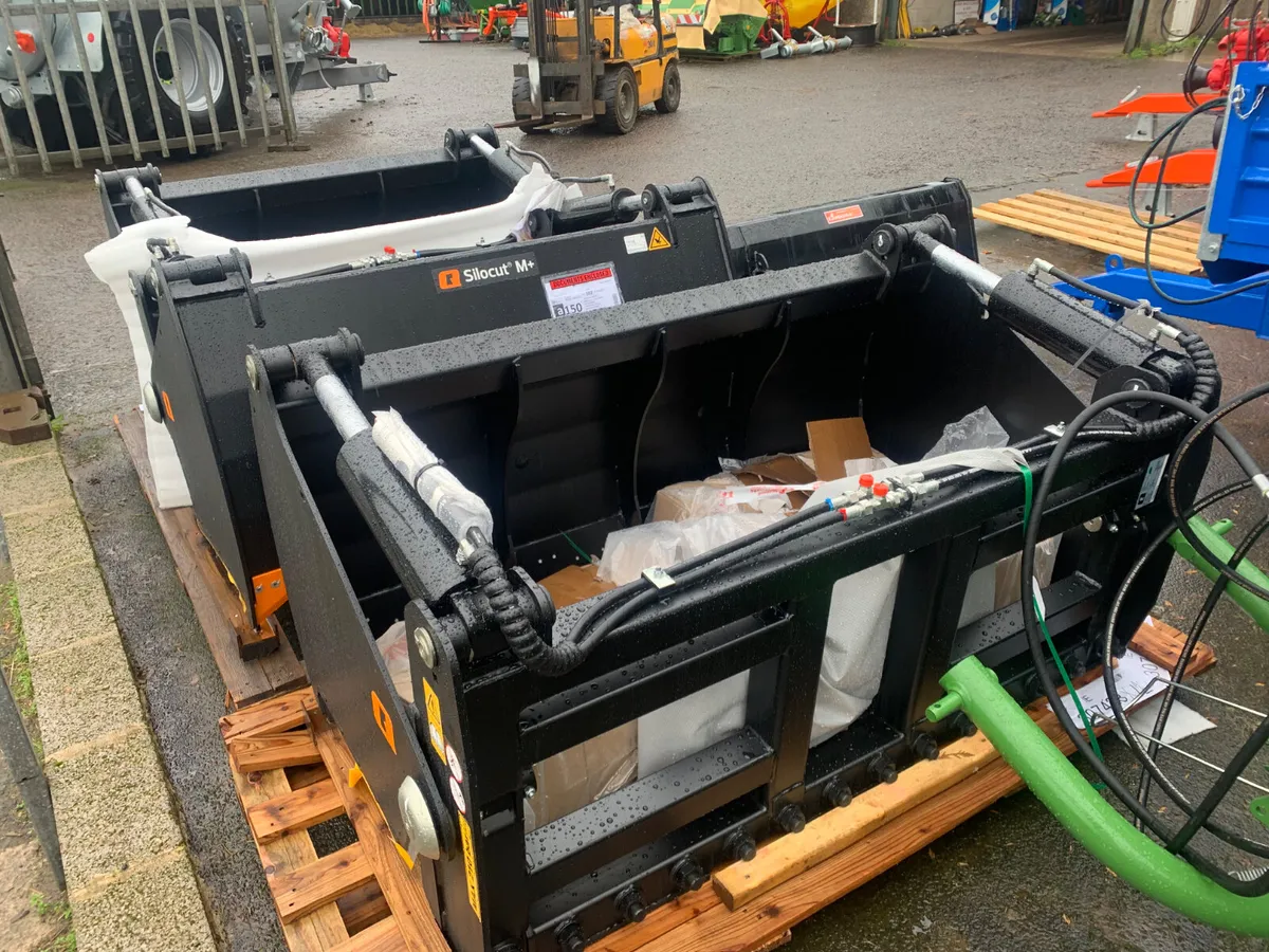 Quicke shear grabs - Image 2