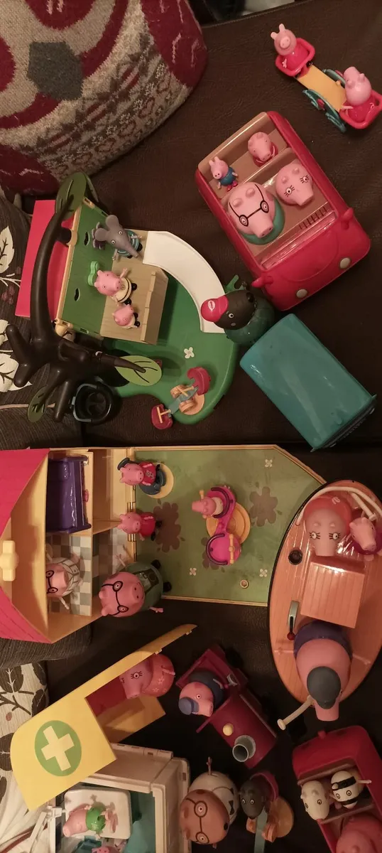 Peppa pig toys bundle - Image 4