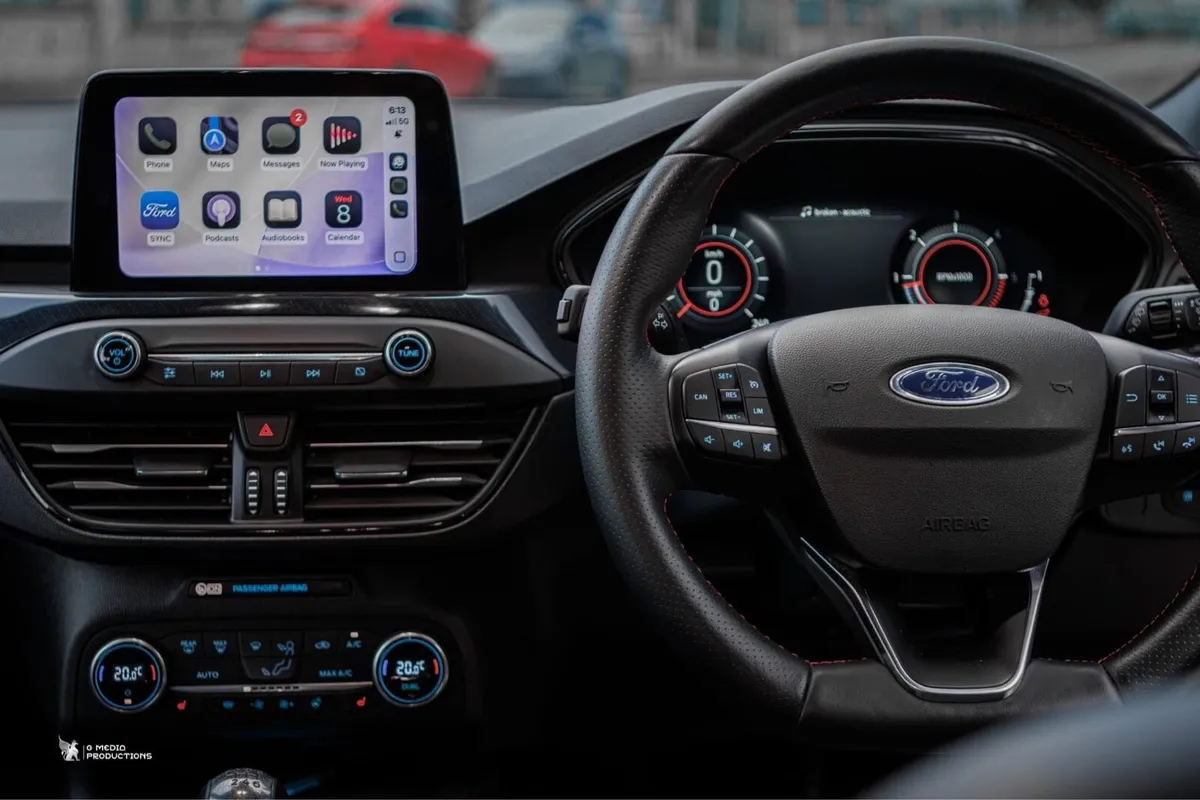 Ford Focus St-Line X 1.5 Diesel - Image 4