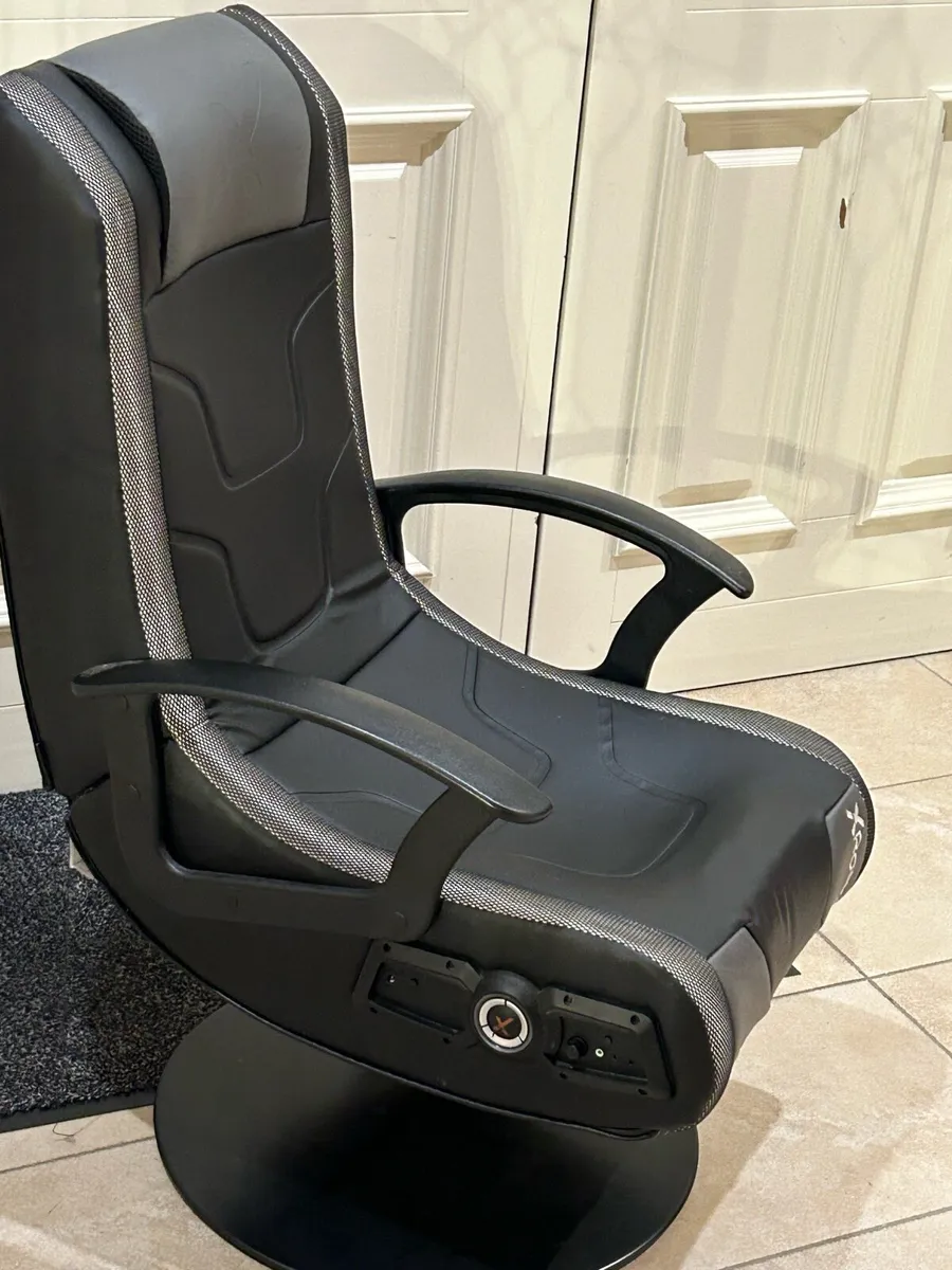 Gaming chair - Image 2