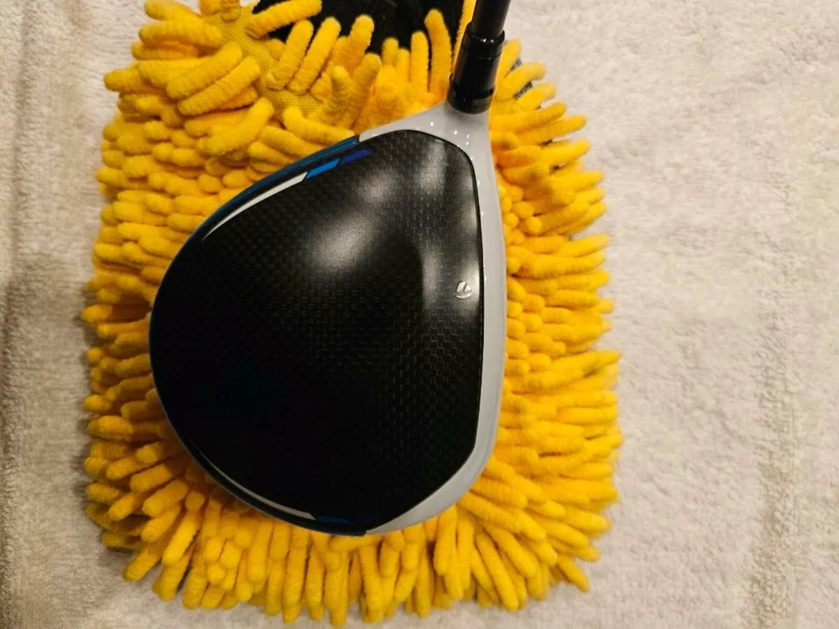 Taylormade Sim 2 Driver - Image 1