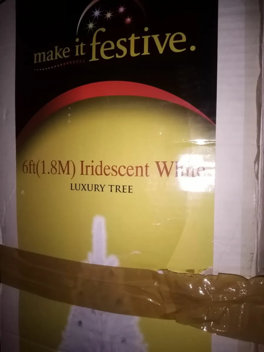 Woodies 6ft Luxury Christmas Tree - Image 2