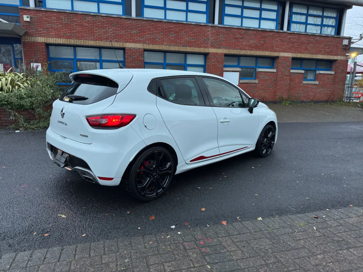 Renault Clio Lutecia RS 1.6 Petrol 217 BHP - Image 4