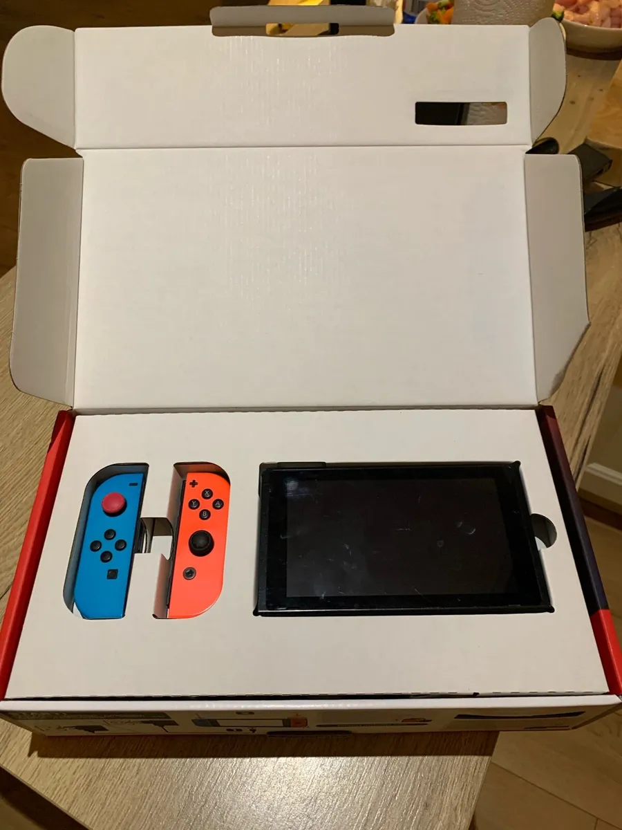 Nintendo Switch - Image 1