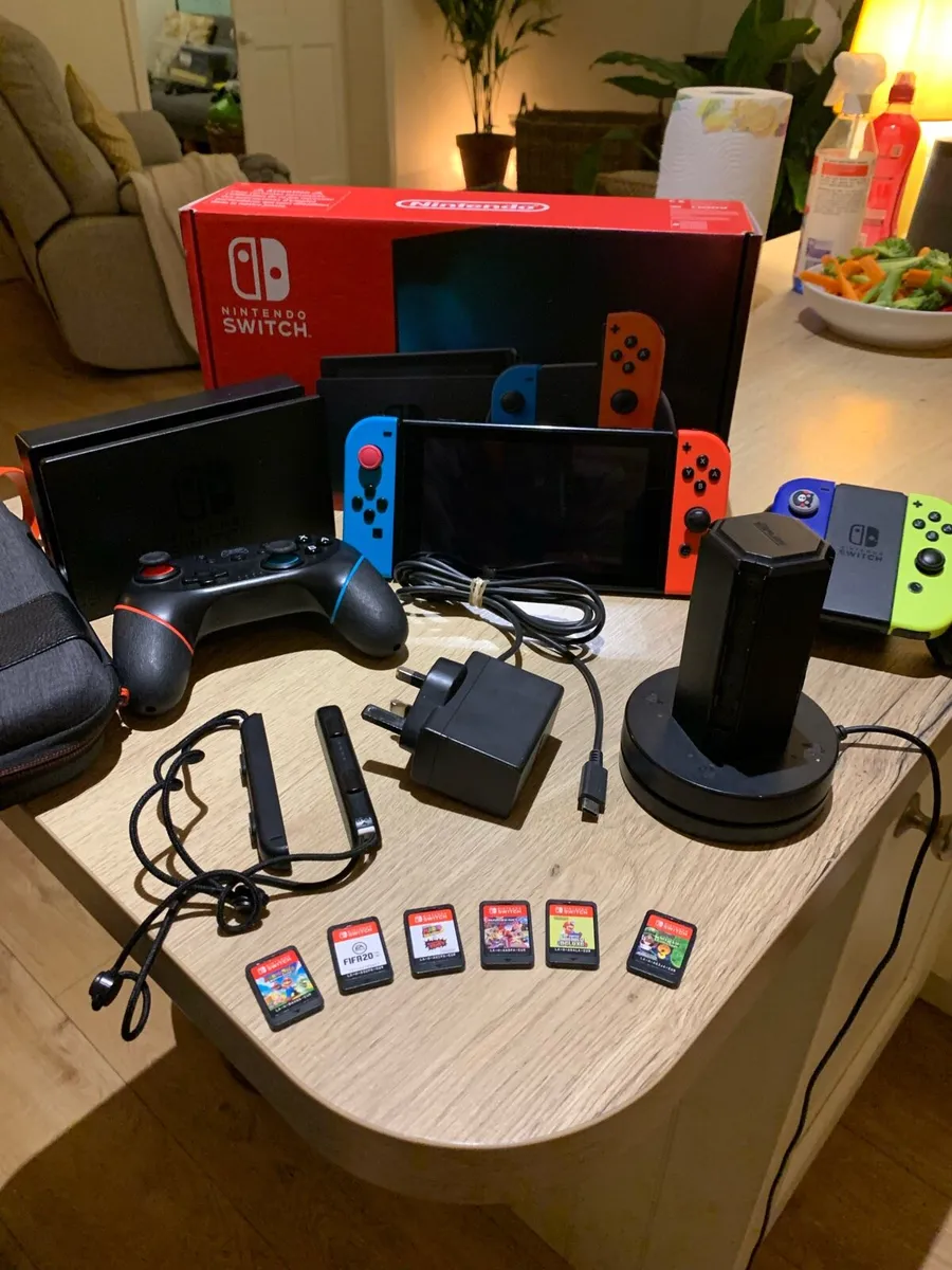 Nintendo Switch - Image 3