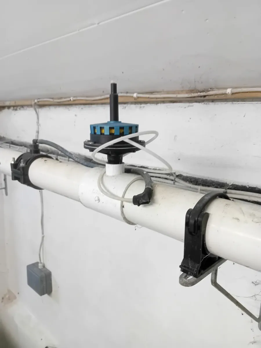 9 Unit Milking Parlour and Bulk Tank - Image 4