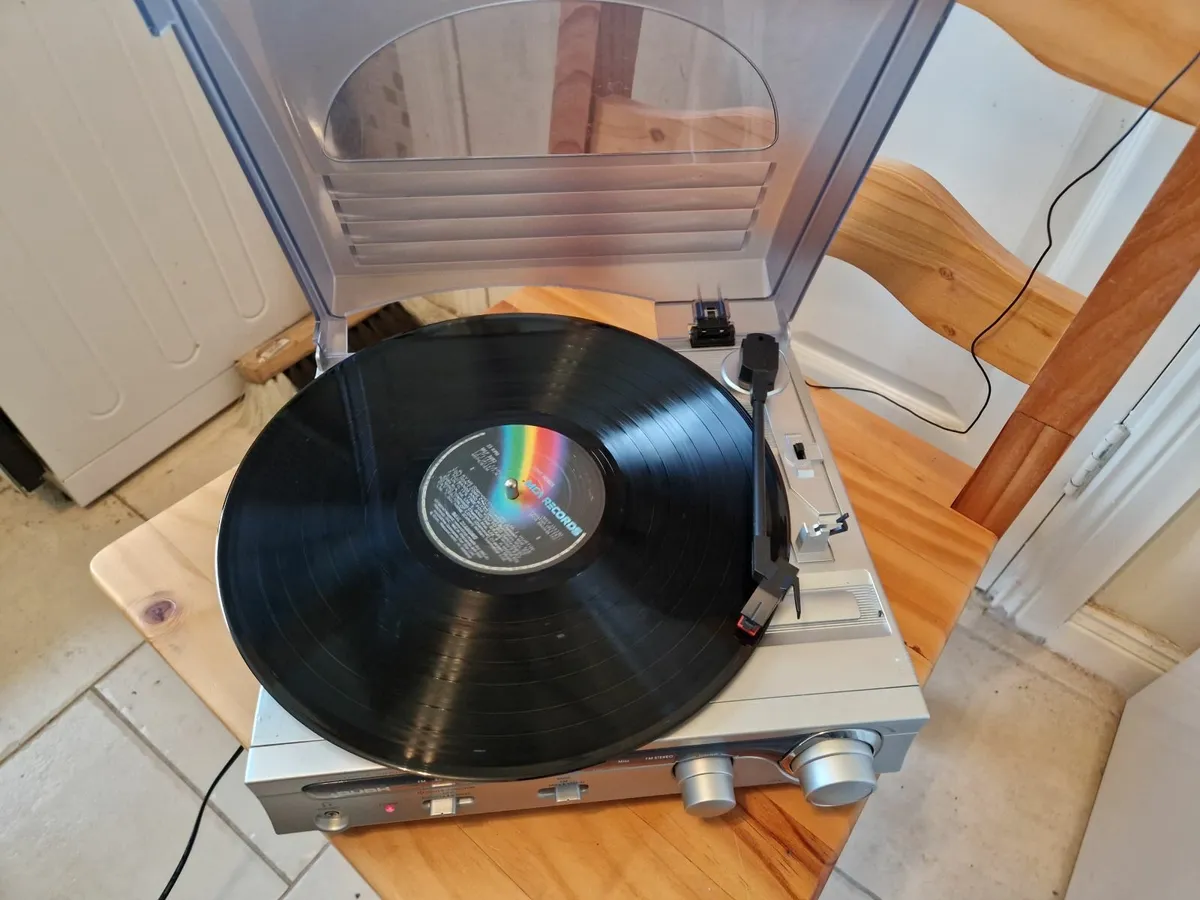 BUSH Turntable Record Player Stereo Radio System - Image 2