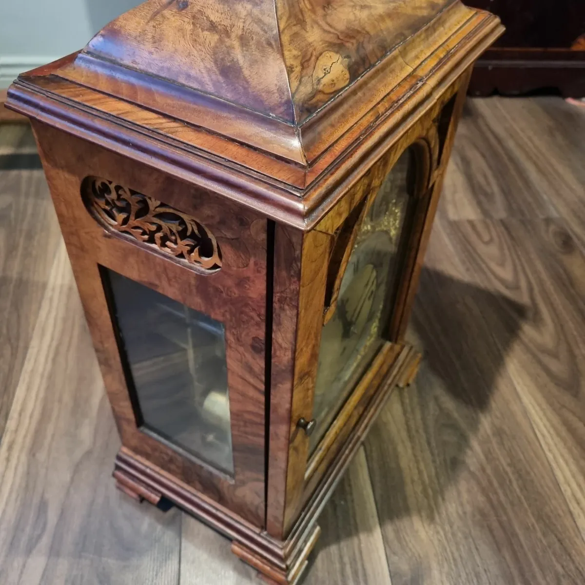 antique burr walnut triple fusee mantle clock - Image 4