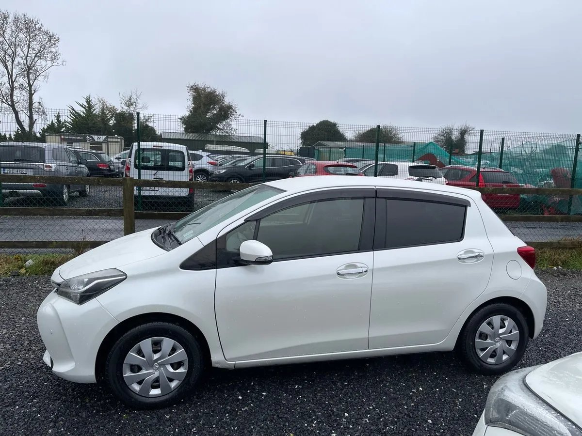Toyota Vitz 2016 🚗 1.3 Automatic - Image 3