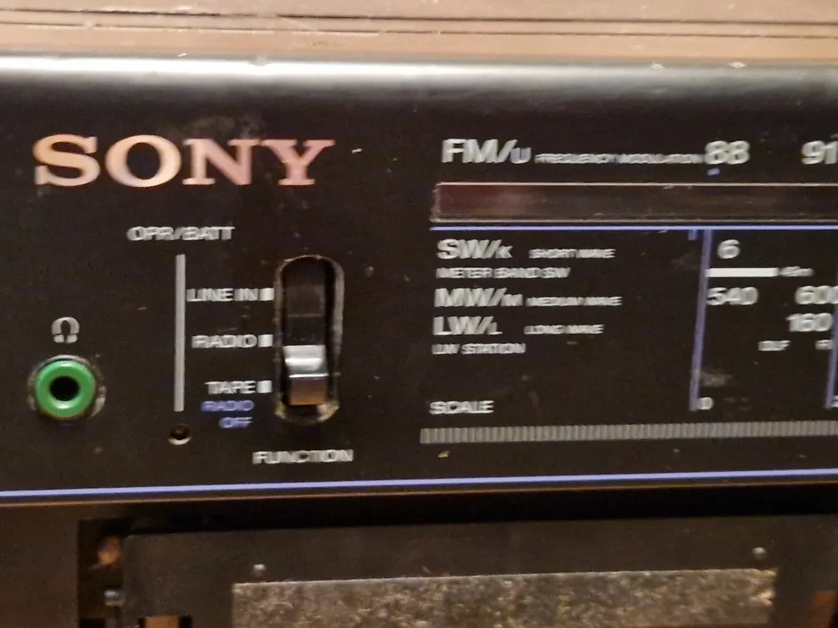 SONY Stereo Cassette Recorder CFS-D550 - Image 4