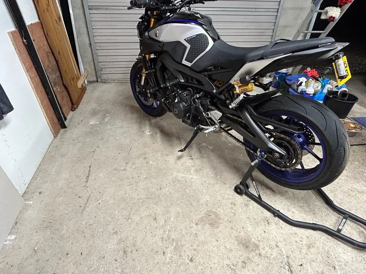 Yamaha mt09 SP GEN 2 - Image 1