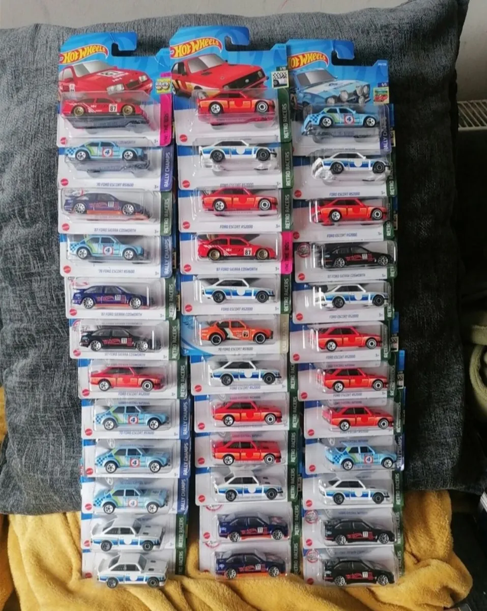FORD HOTWHEELS DIE. CAST