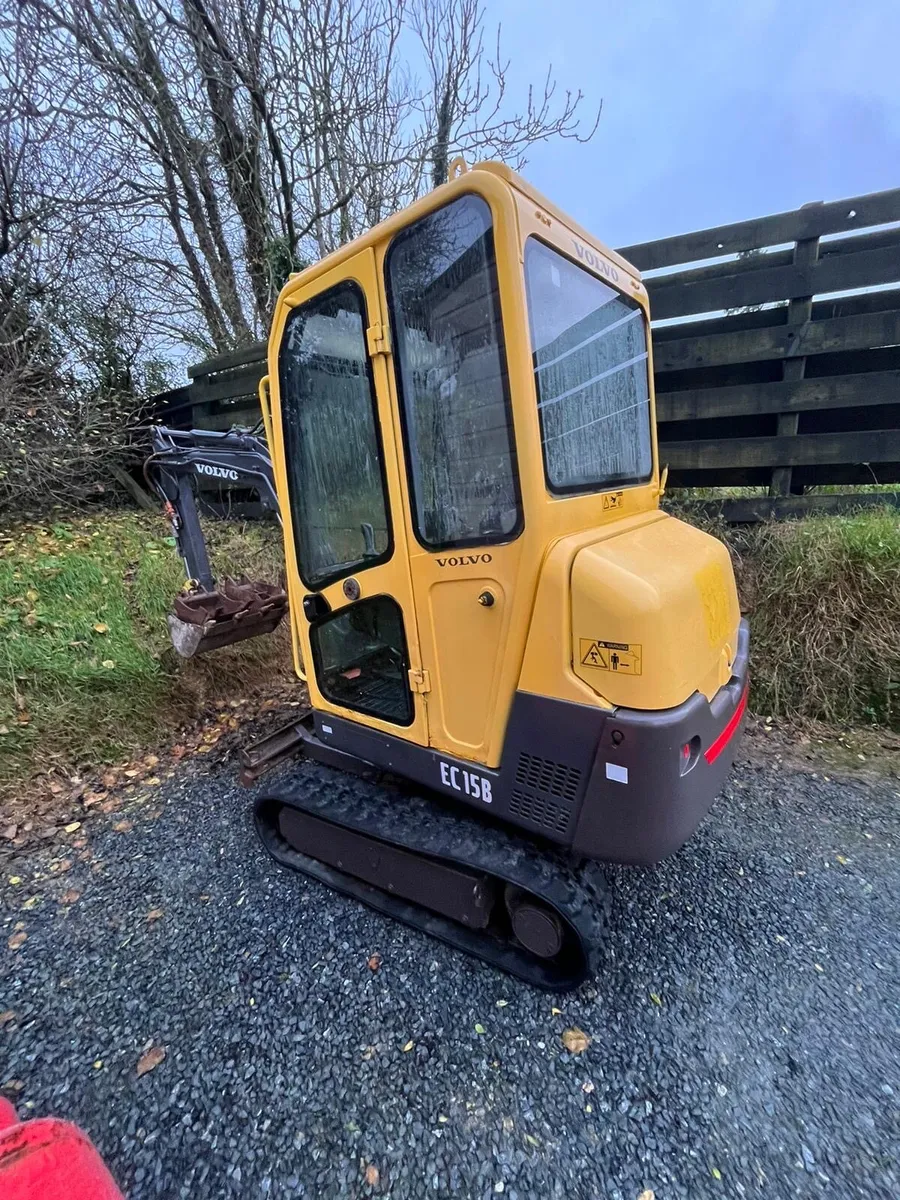 2005 Volvo 1.5 tonn digger - Image 4