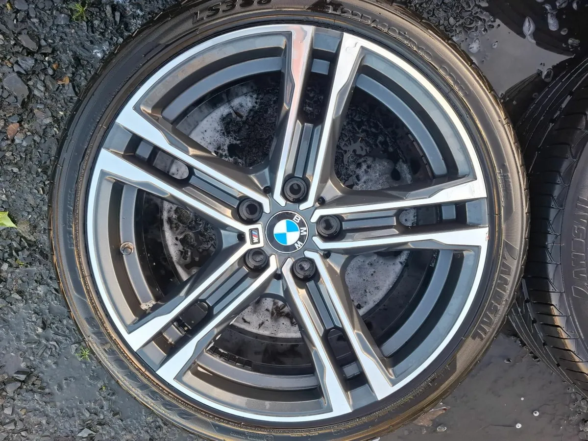 18" Genuine Bmw 1 Series M Sport Alloys with tyres - Image 3