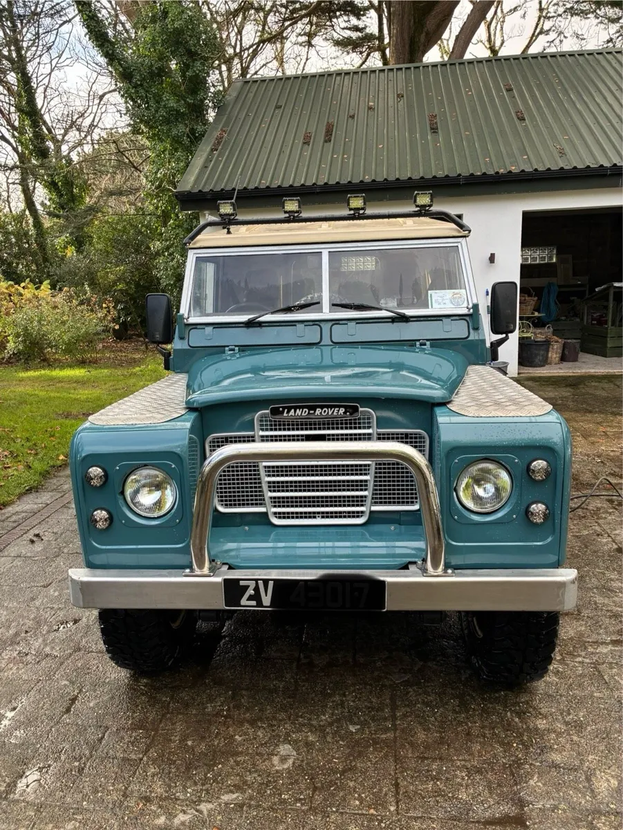 Land Rover series 3 - Image 1