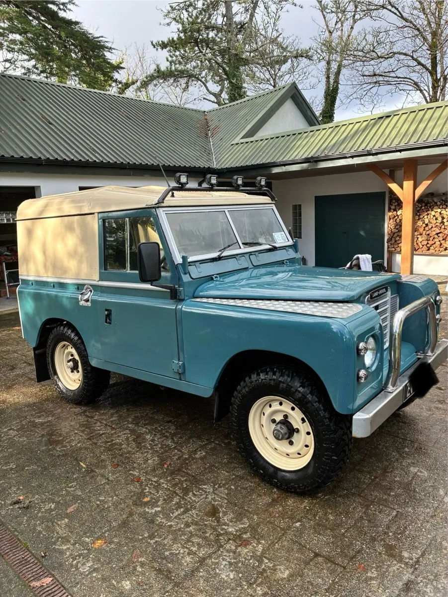 Land Rover series 3 - Image 2