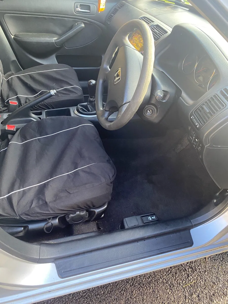 Honda civic - Image 4