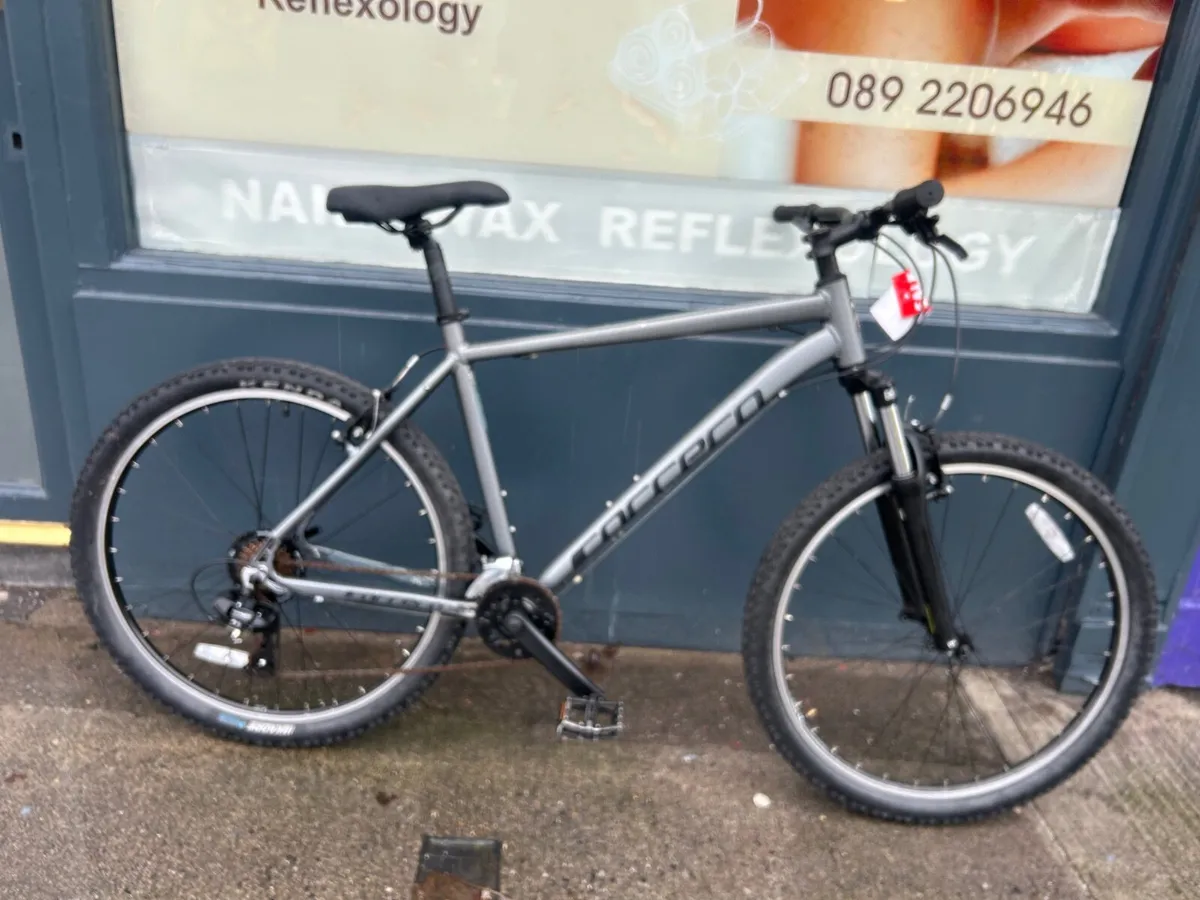 Bcarrera valour ❗️Open 7 days of the week ❗️ - Image 1