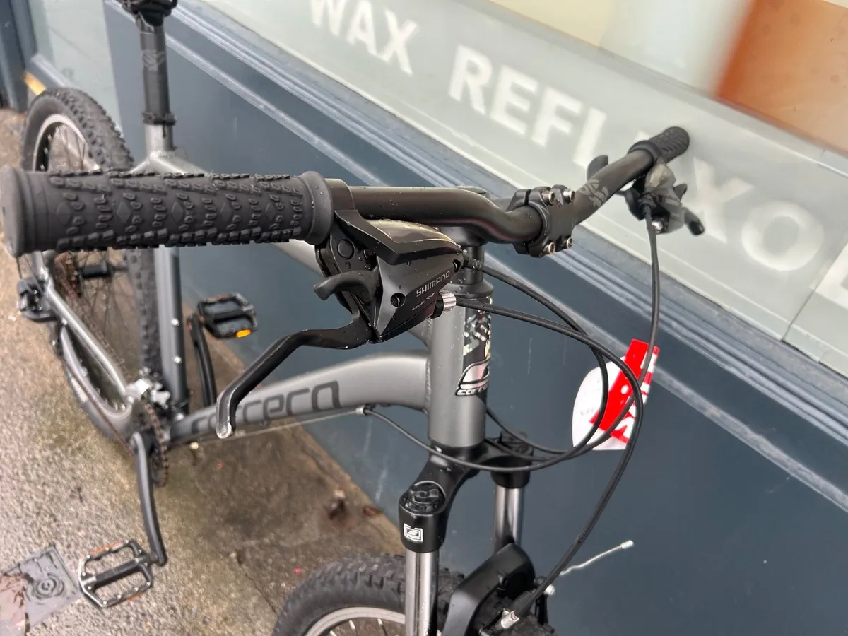 Bcarrera valour ❗️Open 7 days of the week ❗️ - Image 3