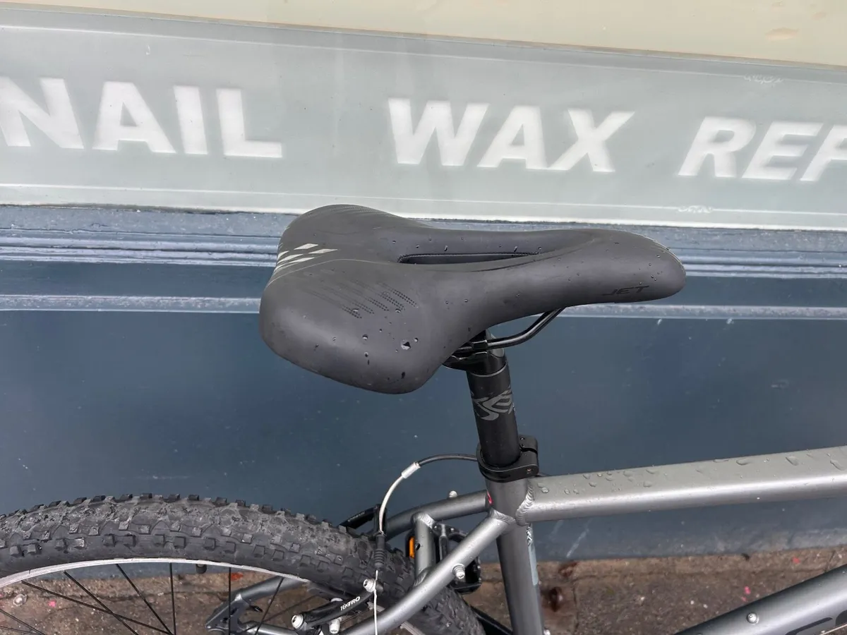 Bcarrera valour ❗️Open 7 days of the week ❗️ - Image 4