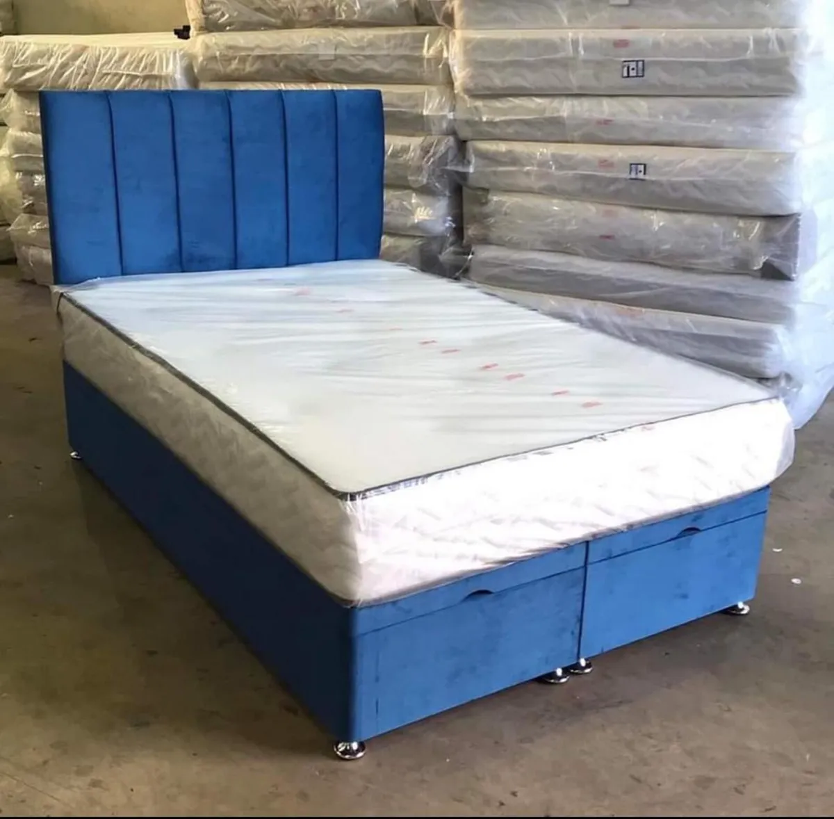 Divan beds and mattress - Image 2
