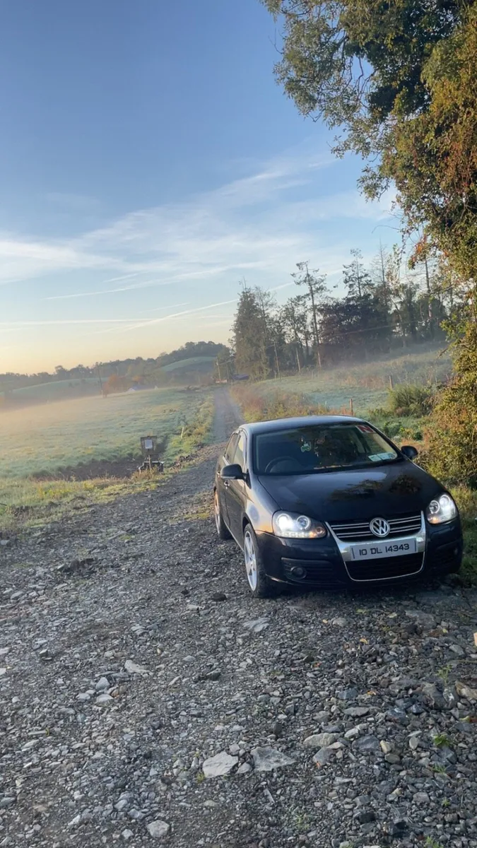 Volkswagen Jetta - Image 2