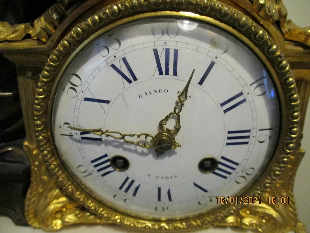 vic  carrara marble and gilt bronze mantle clock - Image 2