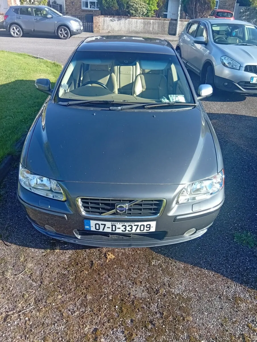 Volvo S60 2007 - Image 2