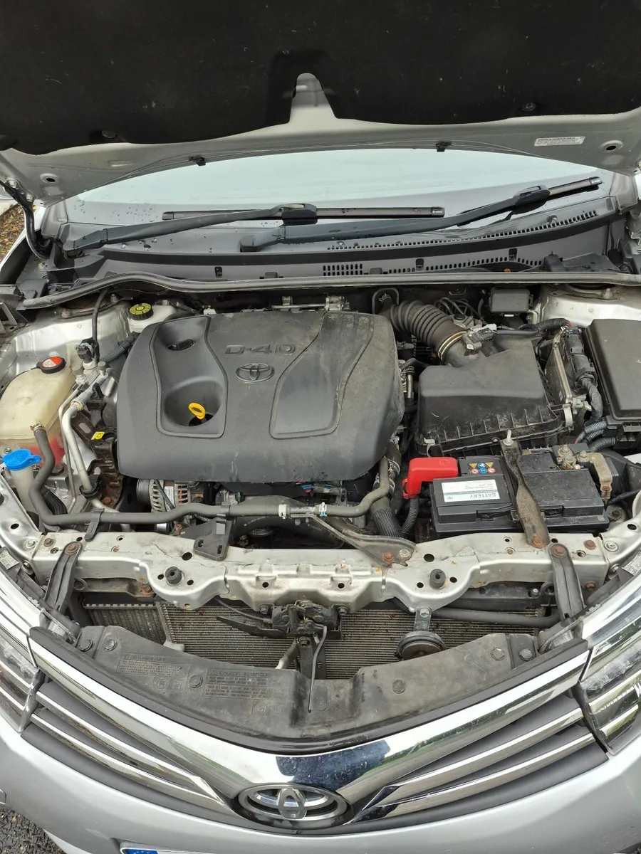 Toyota Corolla 2015 - Image 3