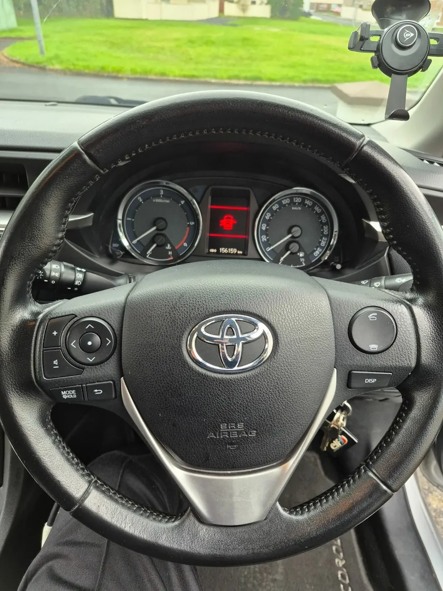 Toyota Corolla 2015 - Image 4