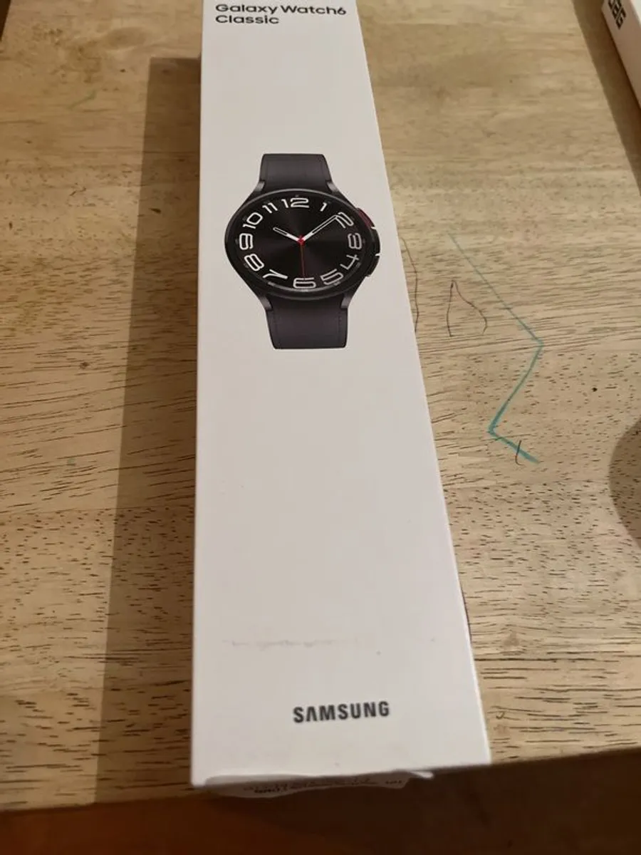watch Samsung galaxy 6 - Image 1