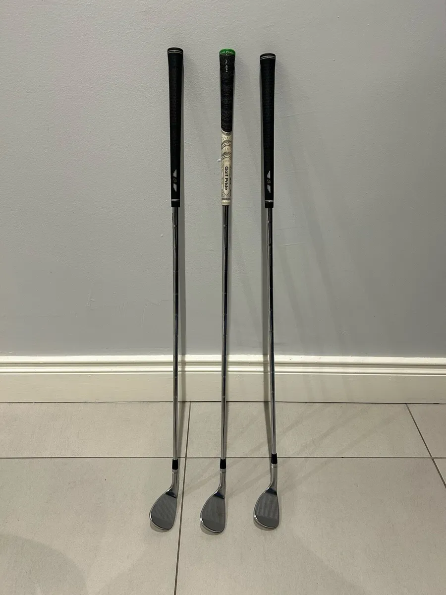 3 Titleist Vokey SM6 - Image 1