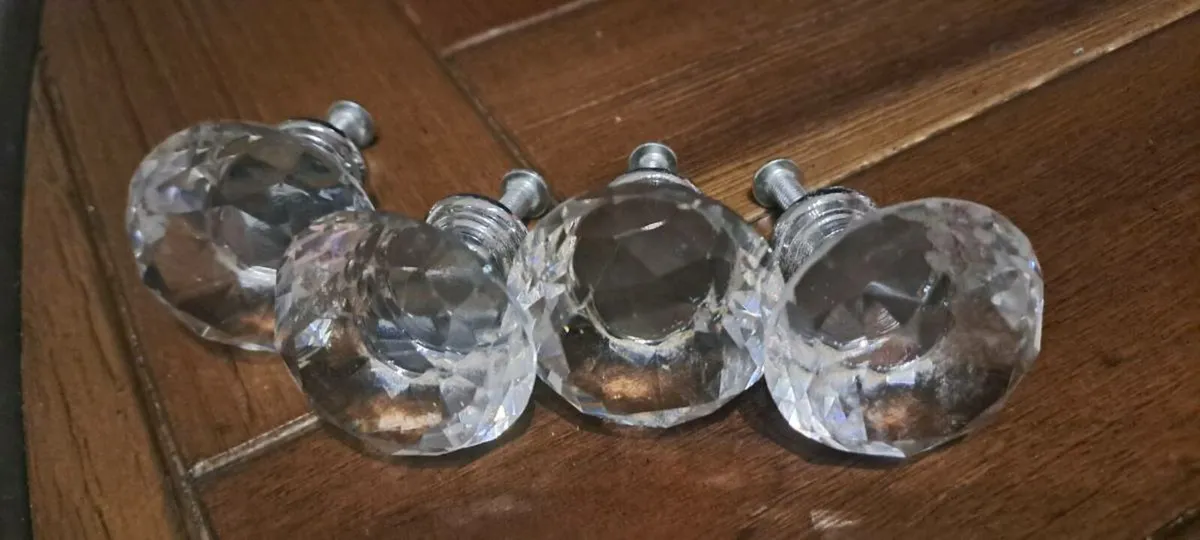 Glass Knobs x 4