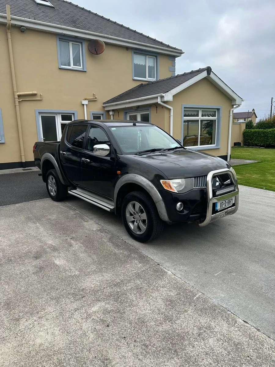 Mitsubishi l200 - Image 1