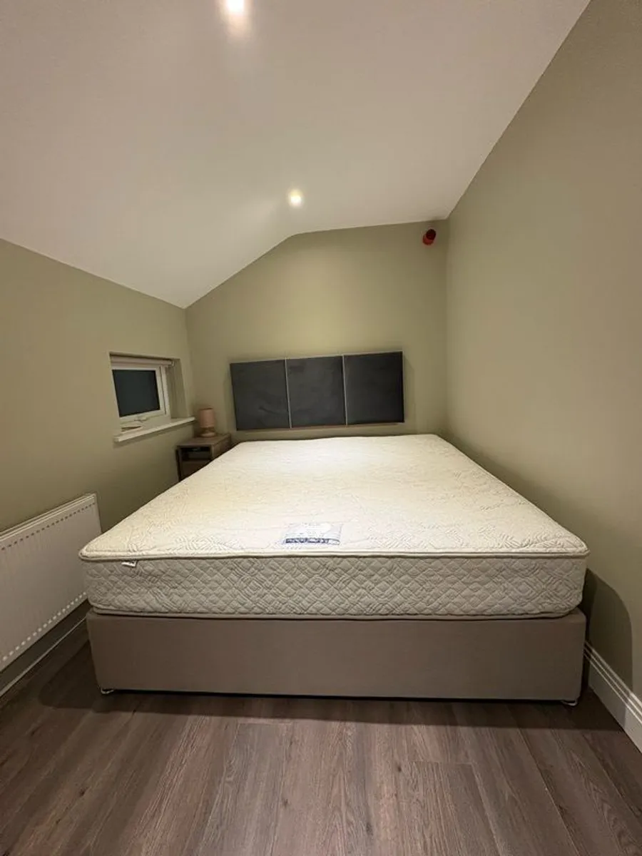 Respa Mattress with base - Super King (6ft) - Image 1