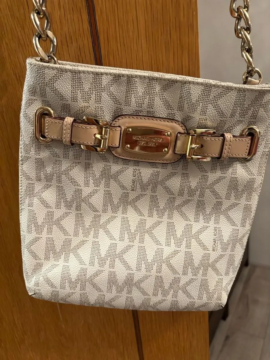 Cross body bag - Image 1