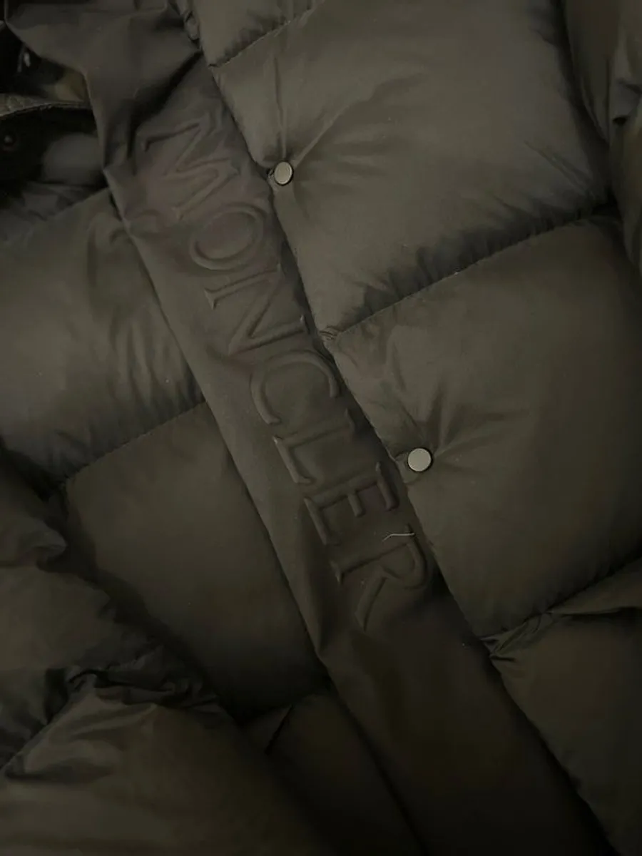 Moncler Madeira Black Size 3 - Image 2