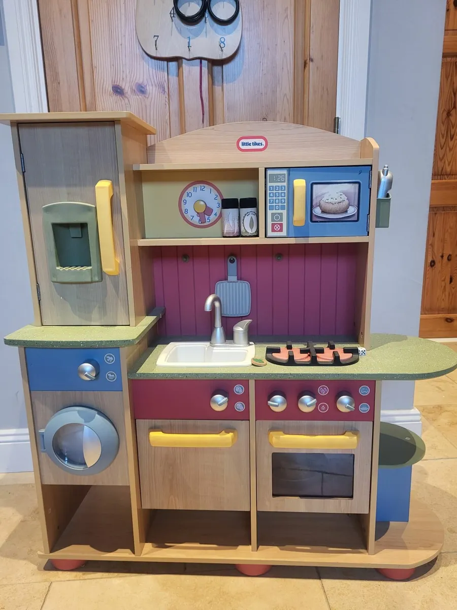 Little tikes wooden kitchen