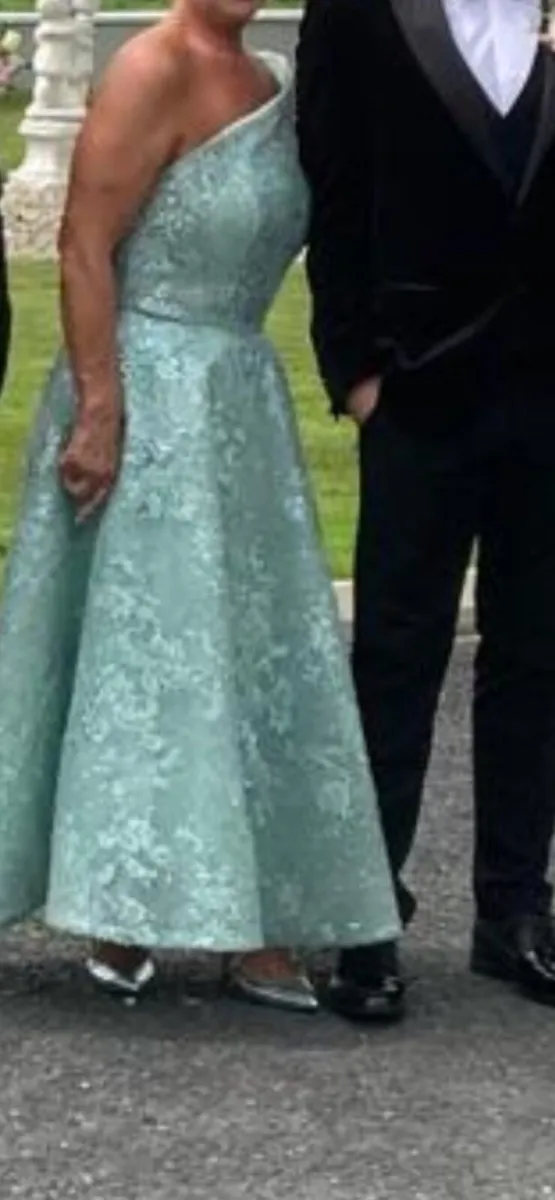 mother of the bride/groom - Image 2